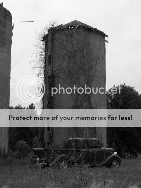 0042-3BW.jpg
