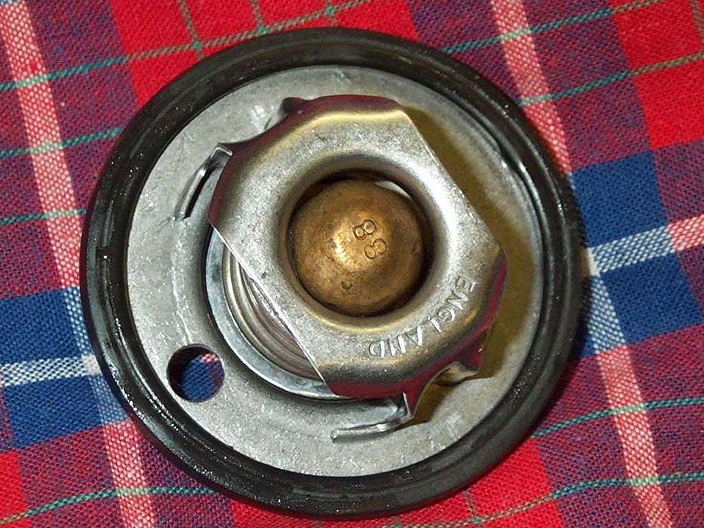 Dcp_5568_1hole.jpg