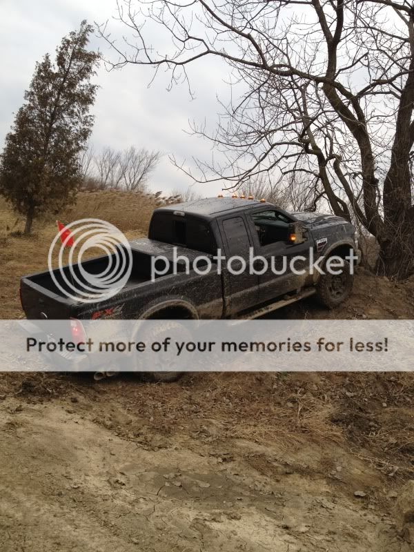 Offroading with some buddies... NOT 56K FRIENDLY!!!