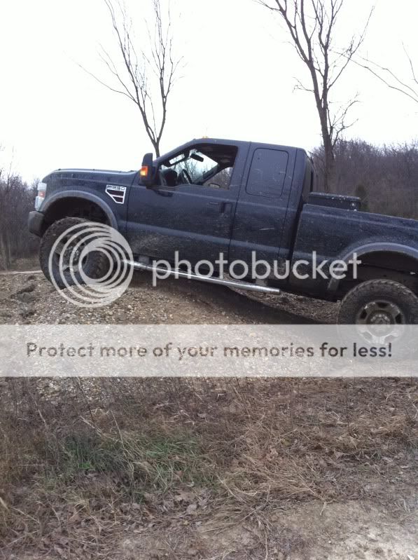 Offroading with some buddies... NOT 56K FRIENDLY!!!