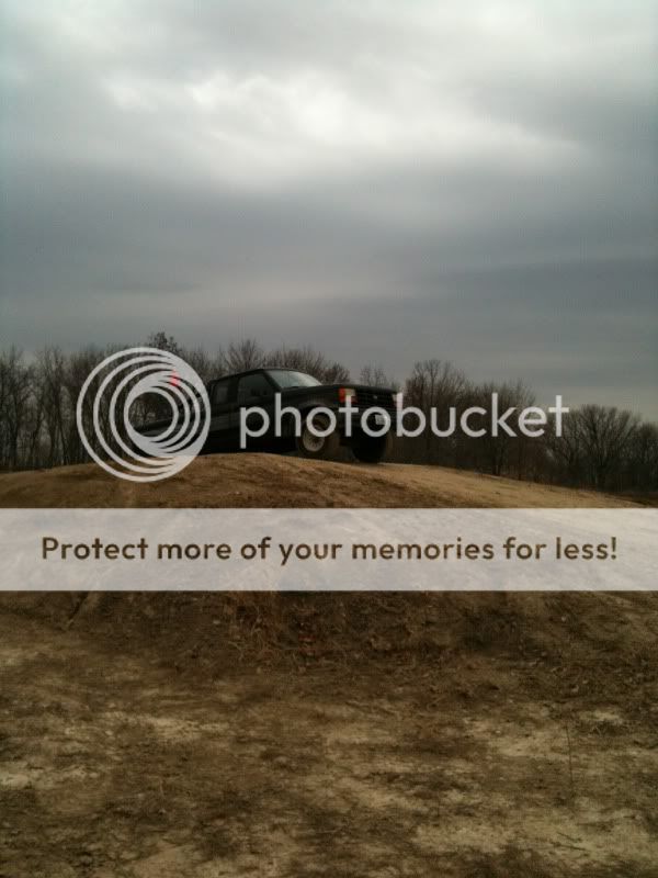 Offroading with some buddies... NOT 56K FRIENDLY!!!