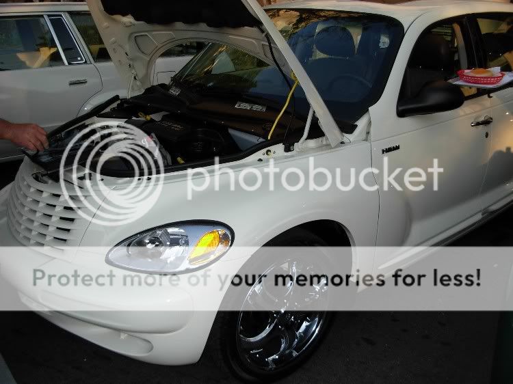 05PTCruiserHEMI03.jpg