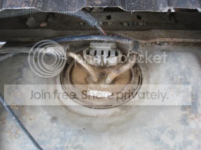 Bronco II dies of lack of fuel with plenty in tank Bronco II dies of lack of fuel with plenty in tank