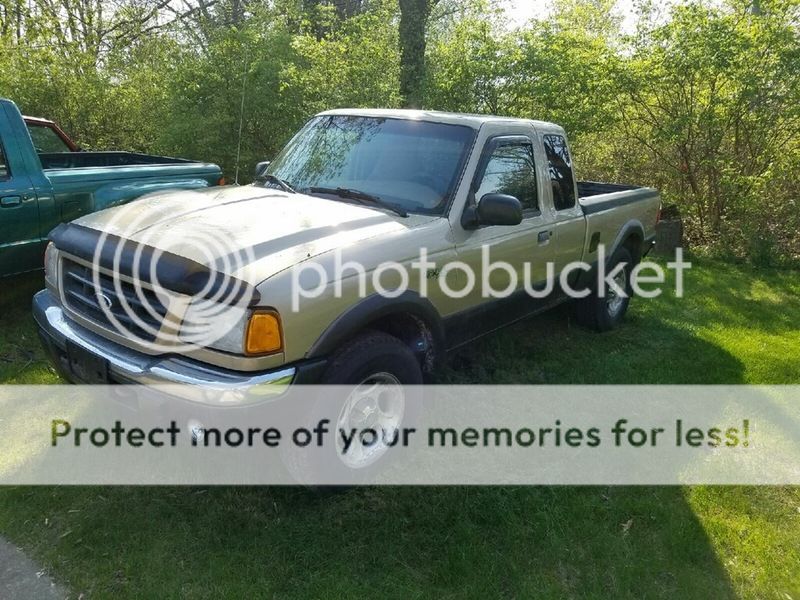 4.0 SOHC new timing parts, running on one side. 4.0 SOHC new timing parts, running on one side.