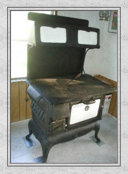 ma%2527s+wood+cookstove.jpg