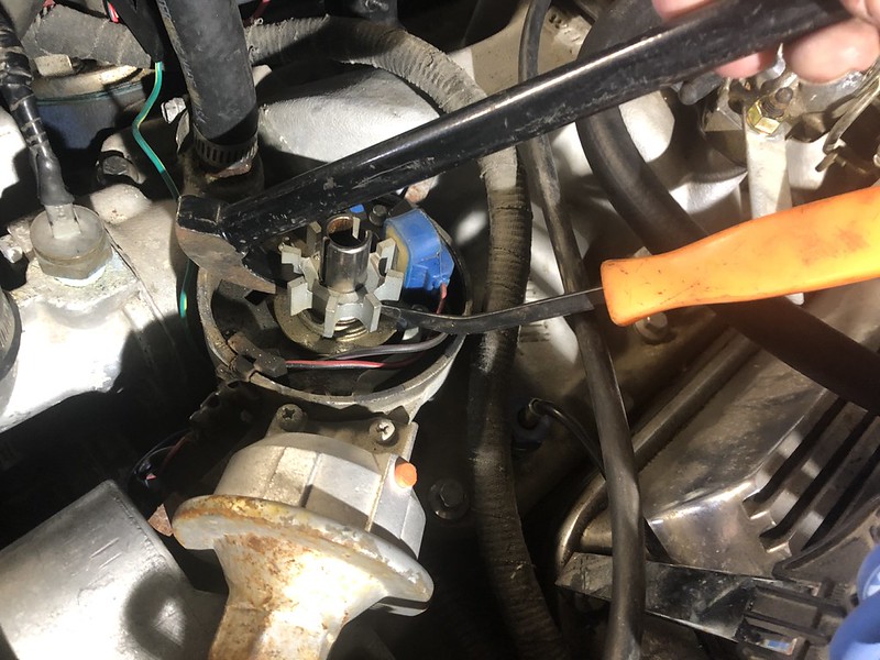 Replacing SBF Duraspark Pickup Coil Replacing SBF Duraspark Pickup Coil