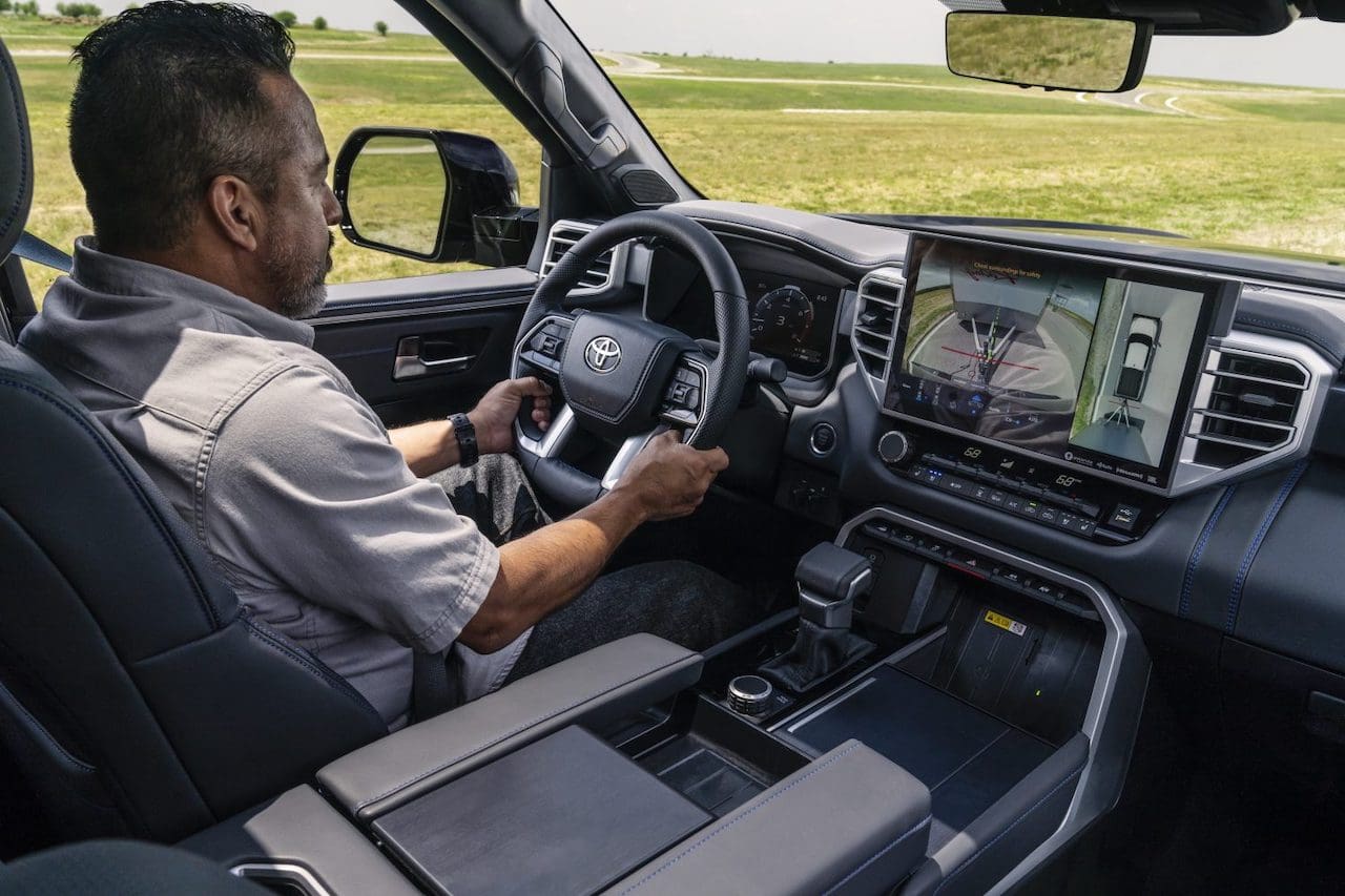 2022-Toyota-Tundra-Platinum-interior-dashboard.jpg