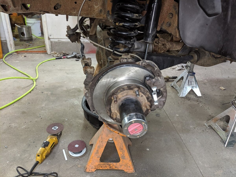 Dana 44 Spindle & Hub Conversion On Dana 35 TTB - The Ranger Station