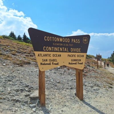 Cottonwood Pass - Continental Divide in Colorado
