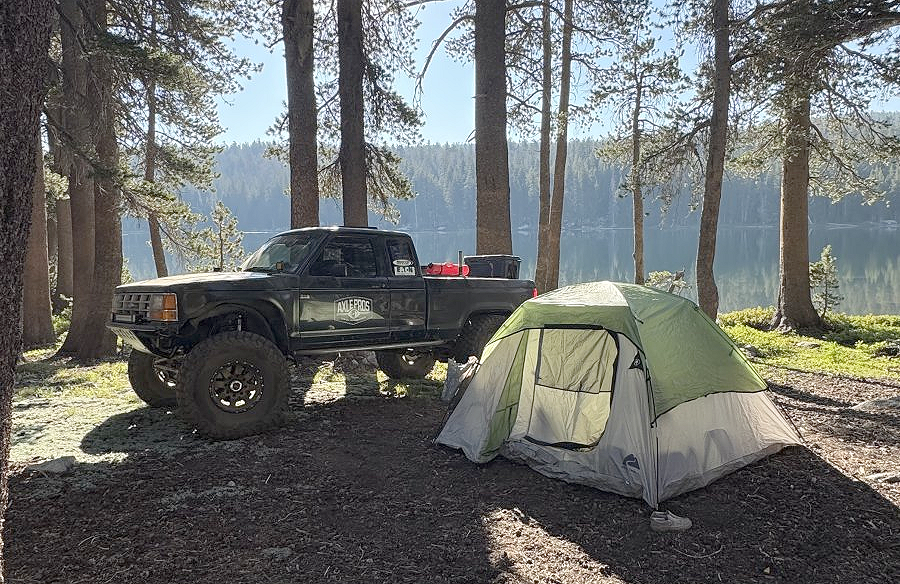 Ford Ranger camping