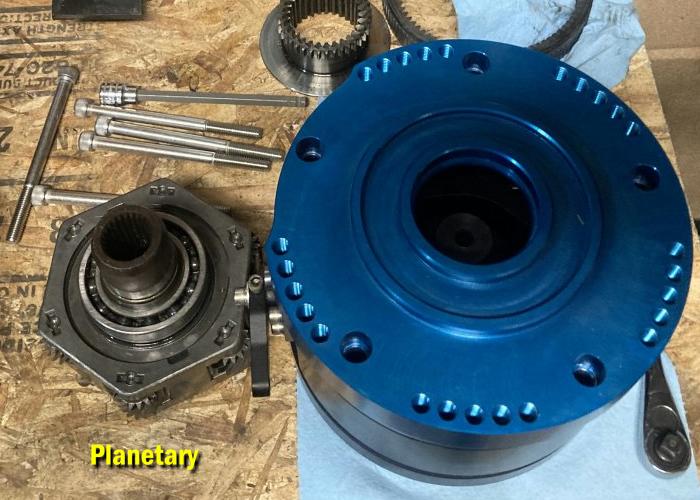 planetary gear next to strongbox