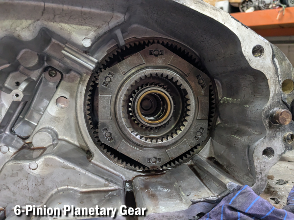 6-pinion planetary gear