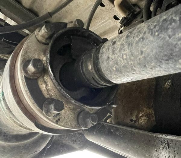 2021-2023 Ford Ranger Tremor Rear Driveshaft