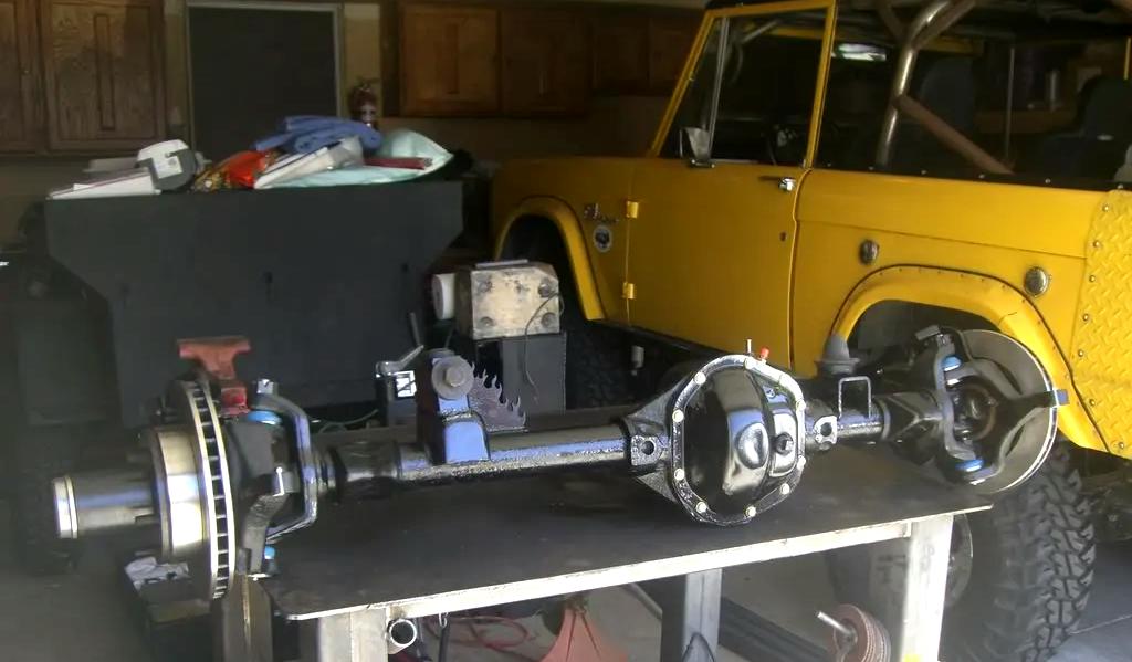 1966-1977 Ford Bronco Dana 44