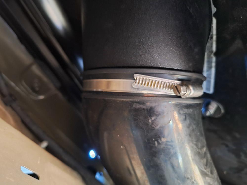 don't forget to tighten the hose clamp on the rubber hose