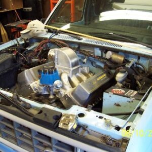 Mock up with heads, intake and distributor.