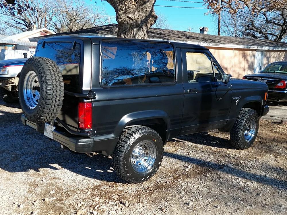 Ford Bronco II Rustoleum Paint Job - Right Rear