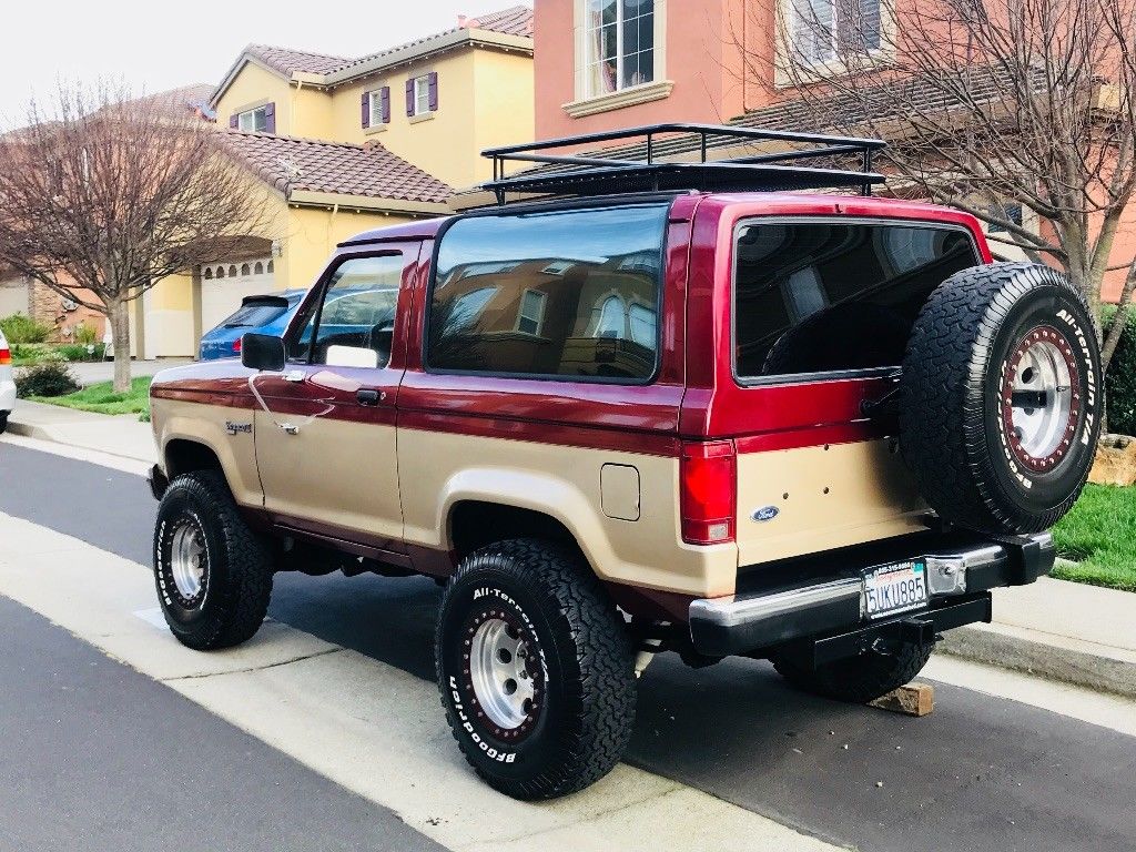 1988 Ford Bronco II Left Rear
