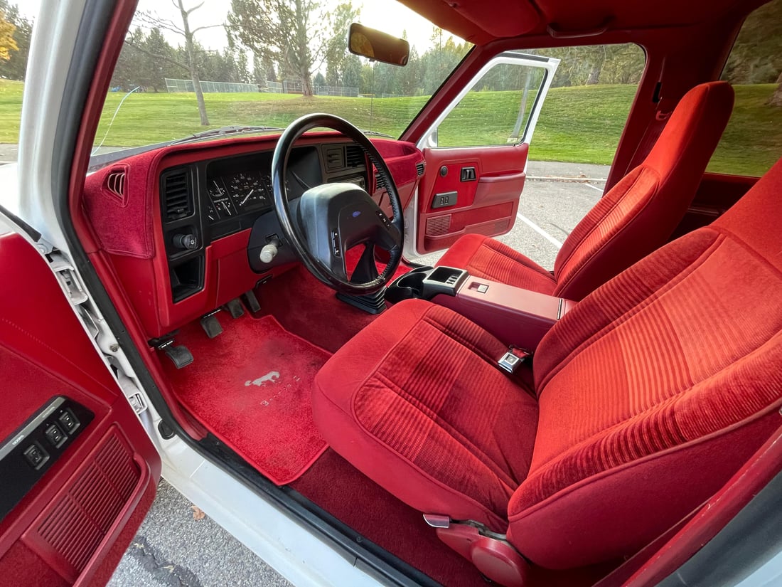 1989 Ford Bronco II Interior