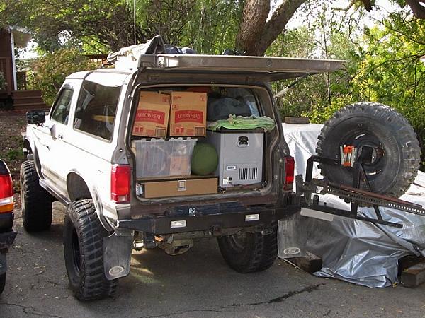 1990 Ford Bronco II packed for an overlanding adventure