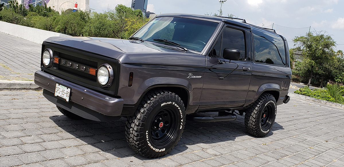 David Vargas 1987 Ford Bronco II