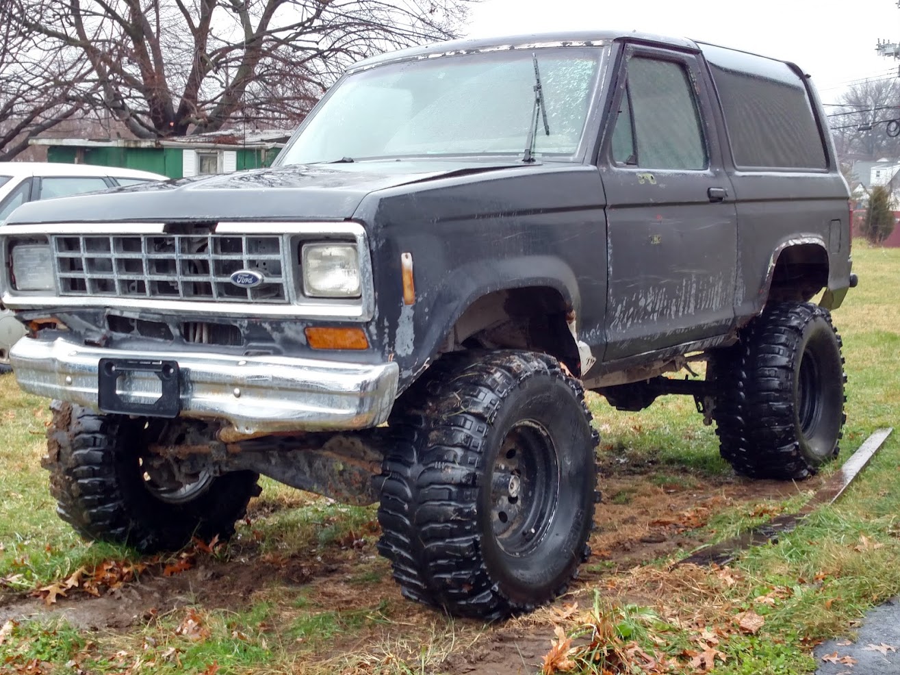 Mini Me started out as this Ford Bronco II