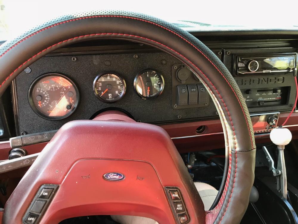 Ford Bronco II custom dash gauges