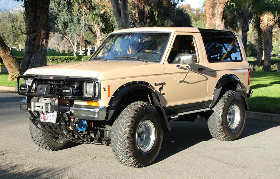 Doomsday Prepper Ford Bronco II