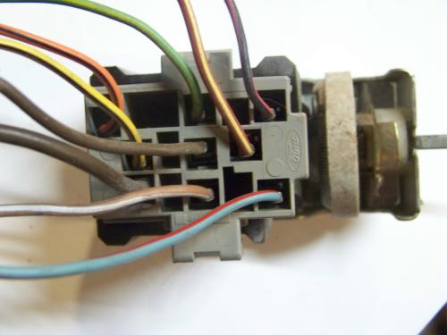 Headlight switch plug wiring