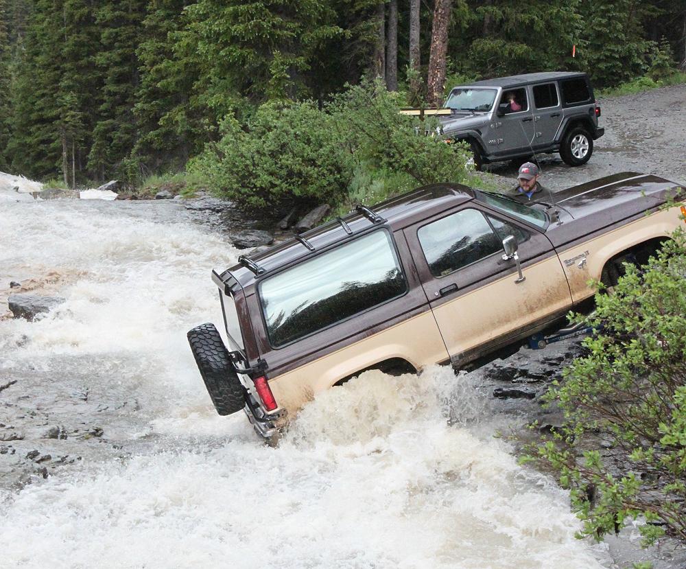 Lil Bronco 1986 Ford Bronco II river crossing