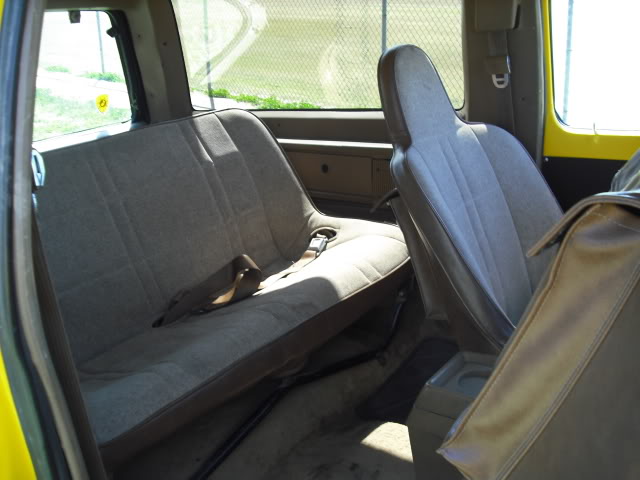 HAZCO Racing seats in a Ford Bronco II