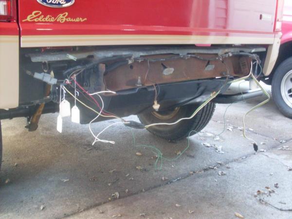 Rear bumper wiring