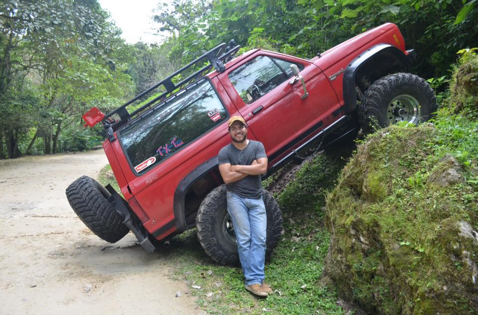 Raúl Roberto Tapia's and his Ford Bronco II