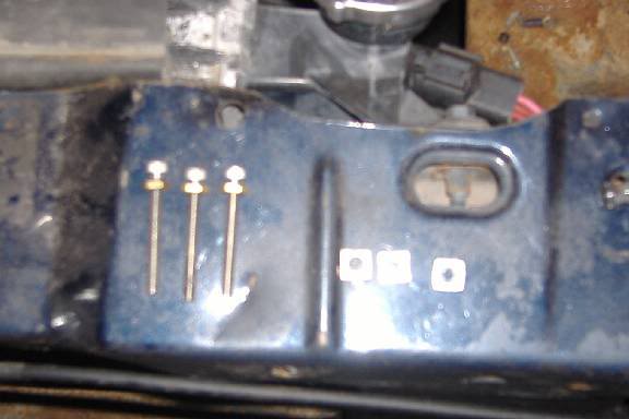 Machine screws and square nuts
