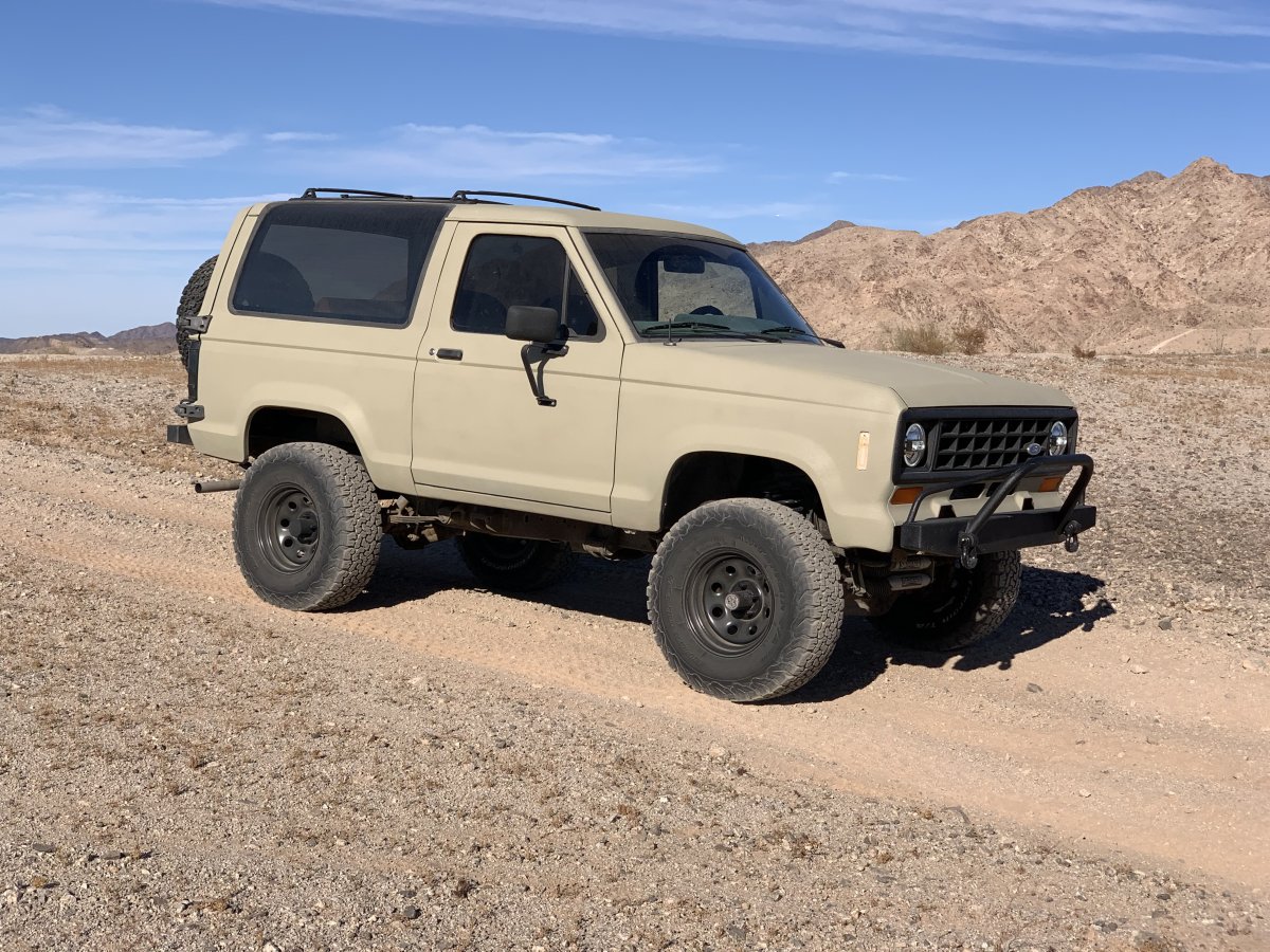 Peter Griffin's 1988 Ford Bronco II