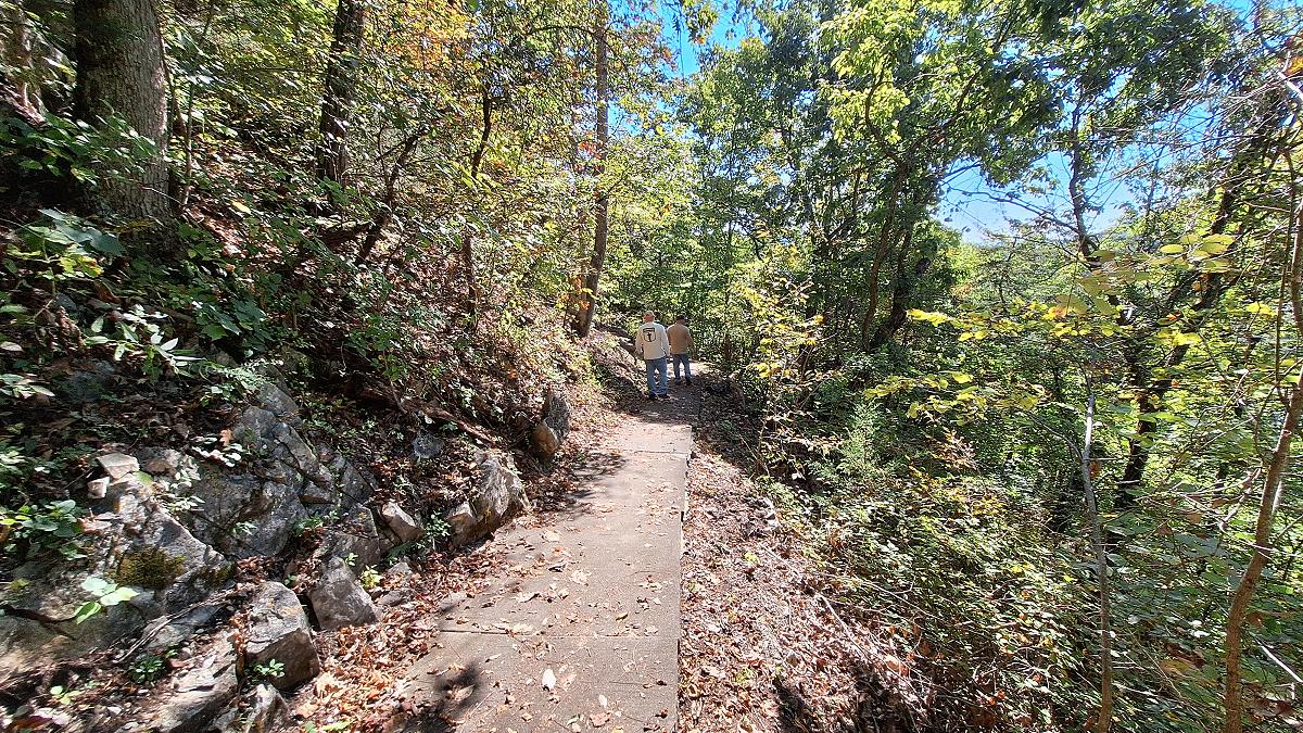 Trail to gap cave
