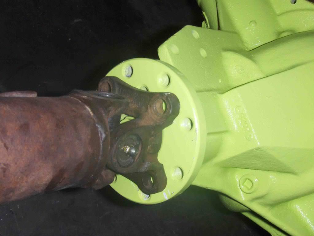 small yoke and big flange